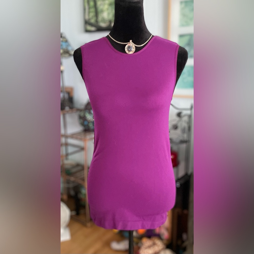Plum Seamless Tank Top Size Medium